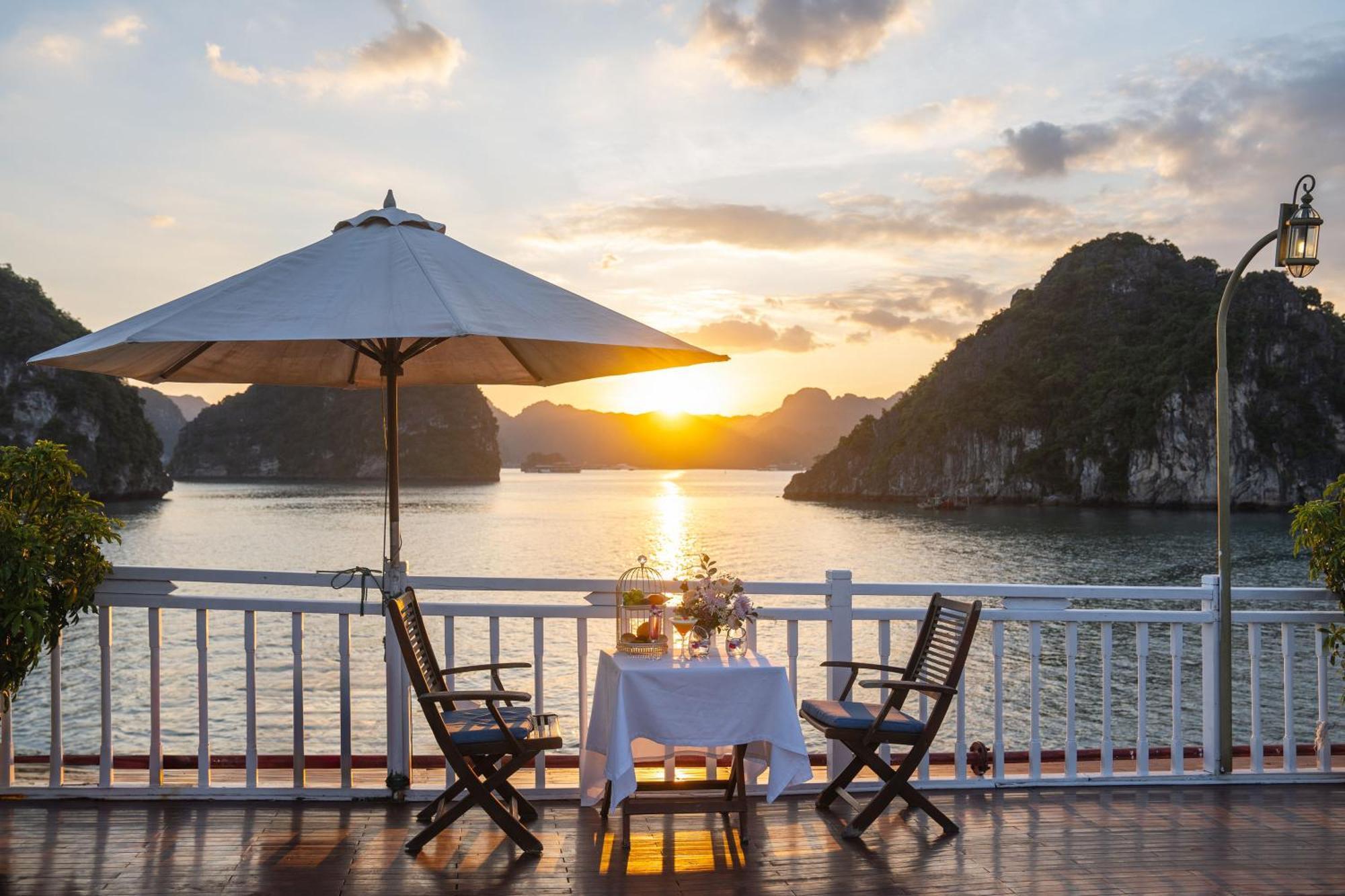 Indochina Sails Ha Long Exterior foto